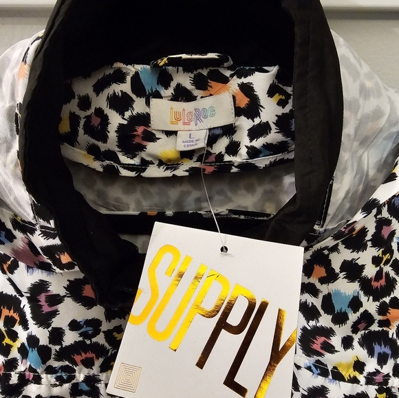 New Lularoe Women's Cheetah Print Jacket sz large - Picture 3 of 6